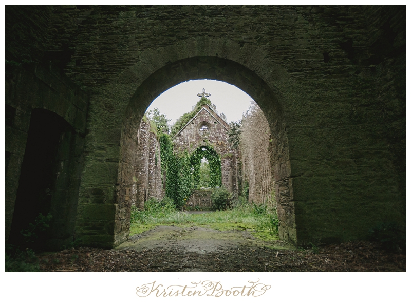 Ireland- Castle-Ruin-Engagement-Photos-14