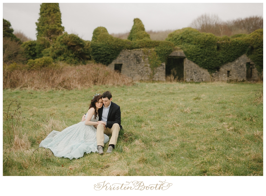 Ireland-Castle-Ruin-Engagement-Photos-14