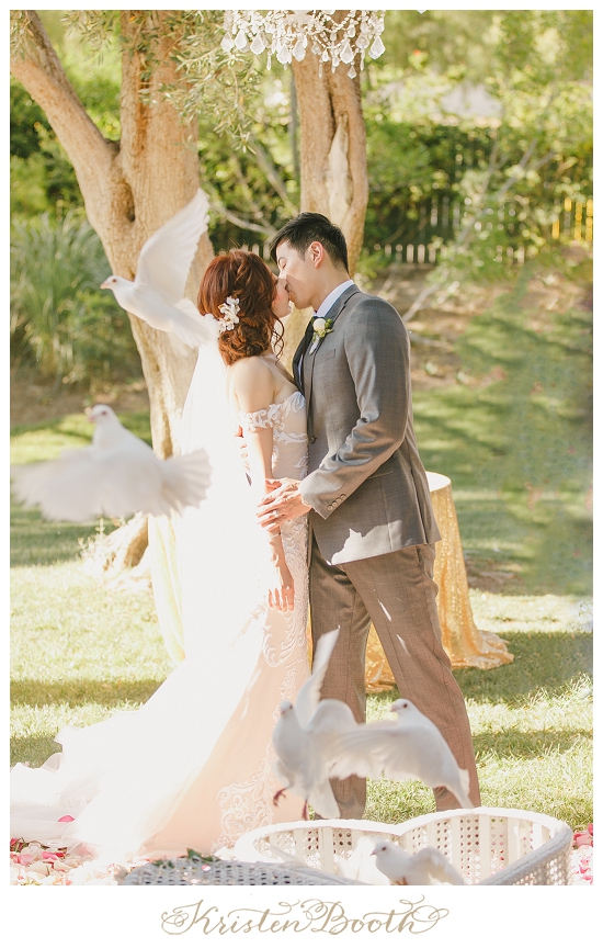 Hummingbird-Nest-Ranch-Wedding-Photos-23