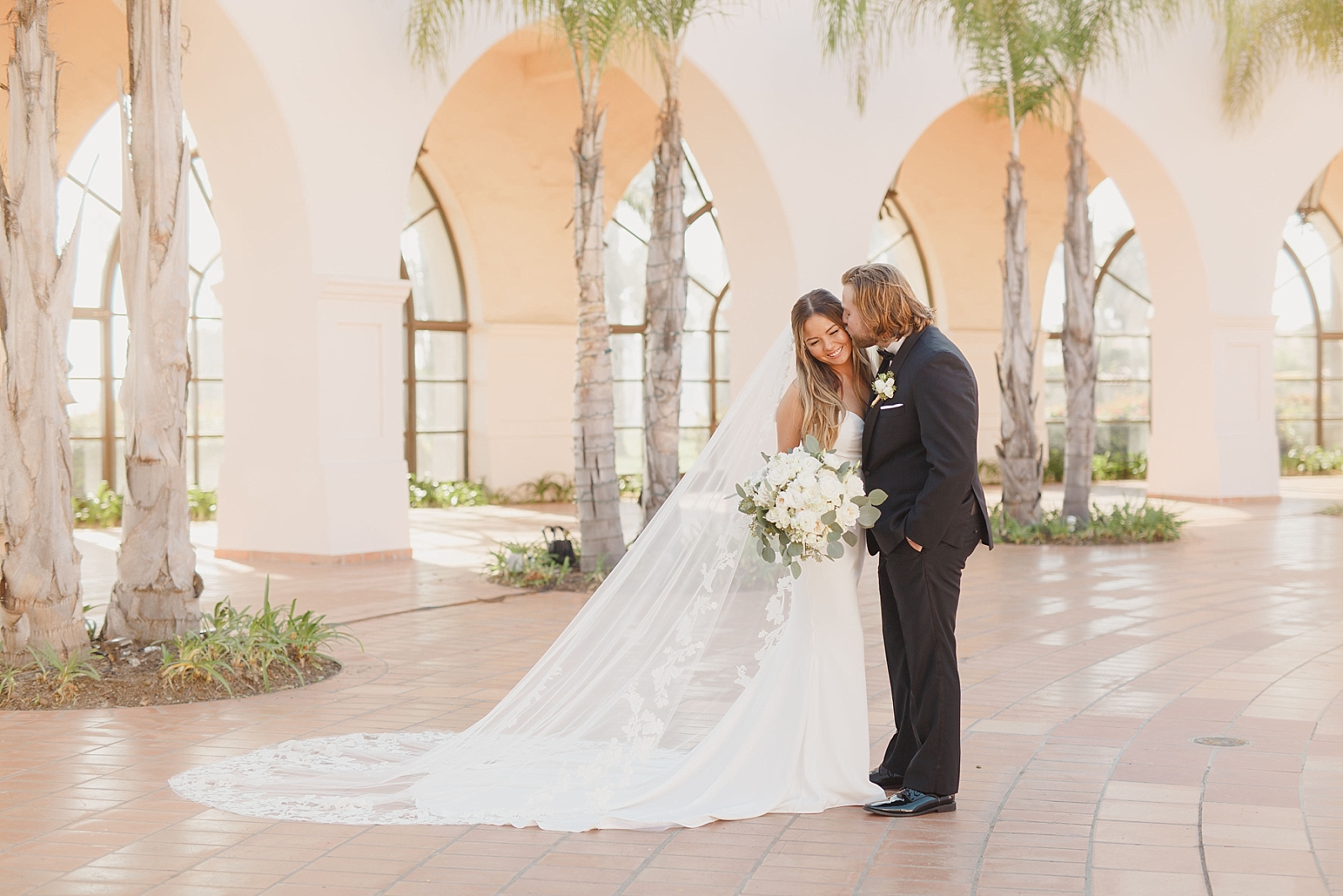 Santa Barbara Hilton Beachfront Wedding Photos