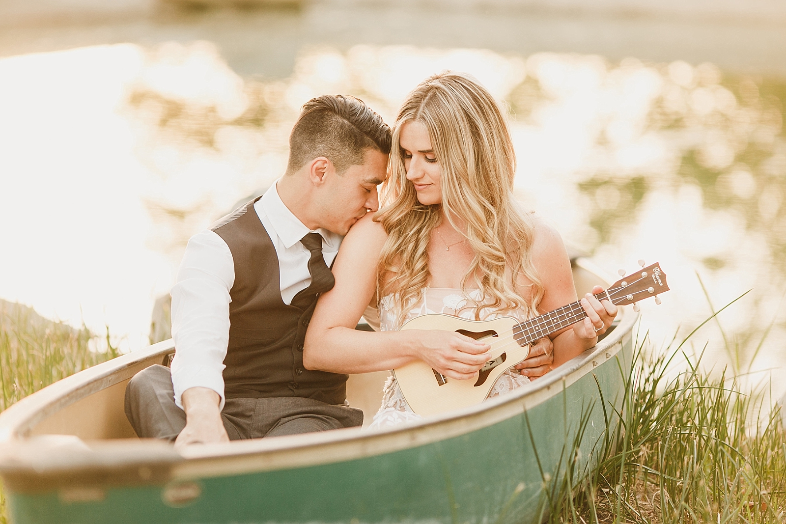 Temecula engagement photos with a rowboat