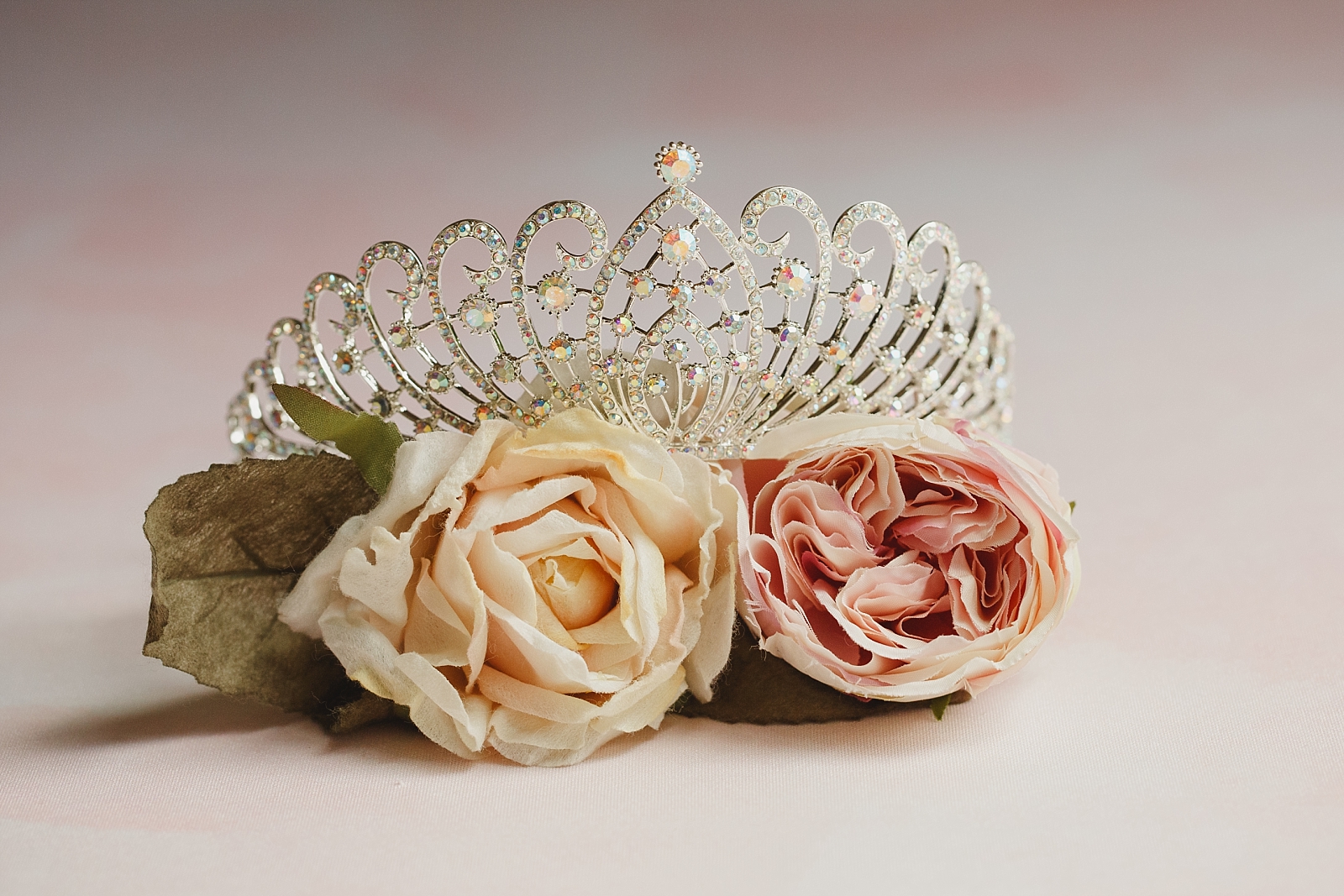 Romantic bridal crown by Sweet V